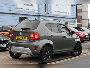 Used Suzuki Ignis 2024 for sale - 76400153: Photo