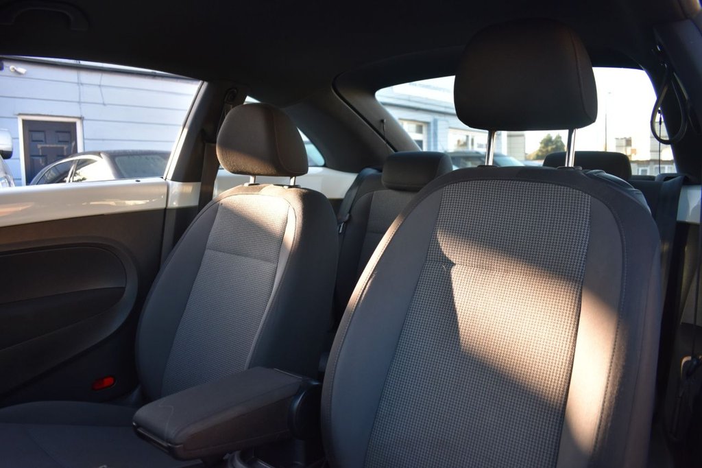 Used Volkswagen Beetle 2015 for sale - 77042530: Photo 21