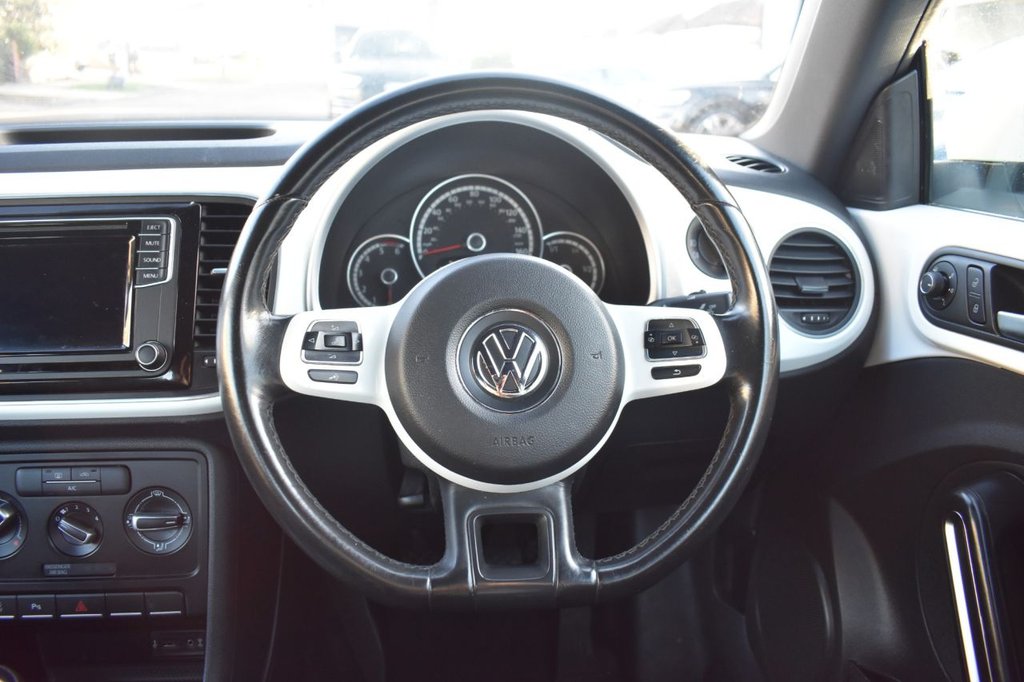 Used Volkswagen Beetle 2015 for sale - 77042530: Photo 27