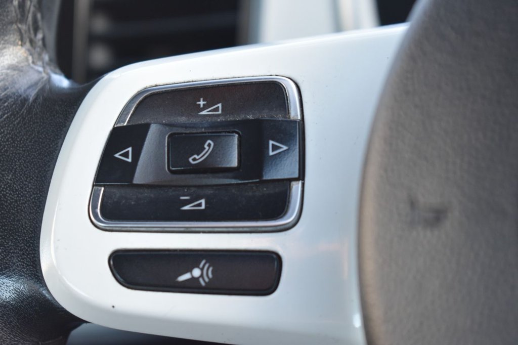 Used Volkswagen Beetle 2015 for sale - 77042530: Photo 29