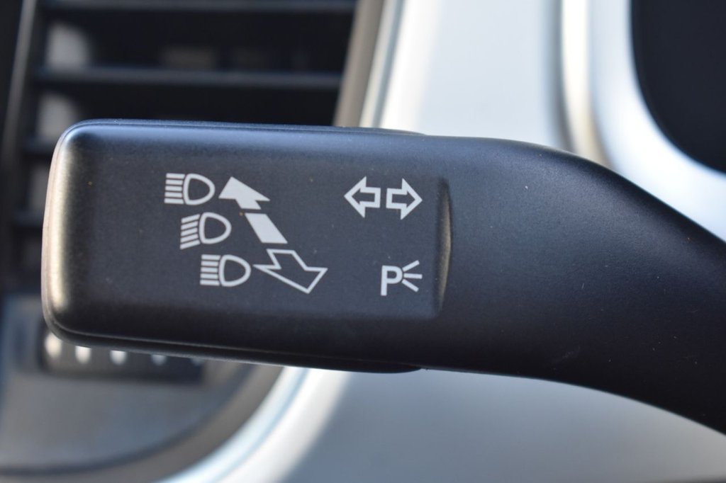 Used Volkswagen Beetle 2015 for sale - 77042530: Photo 31