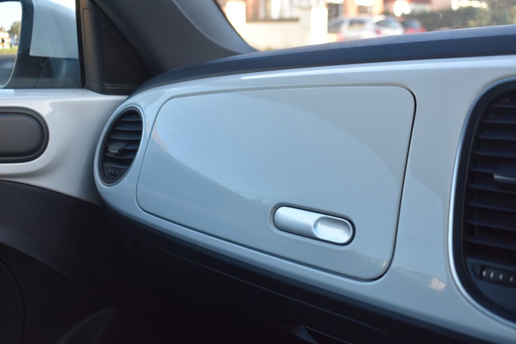 Used Volkswagen Beetle 2015 for sale - 77042530: Photo 38