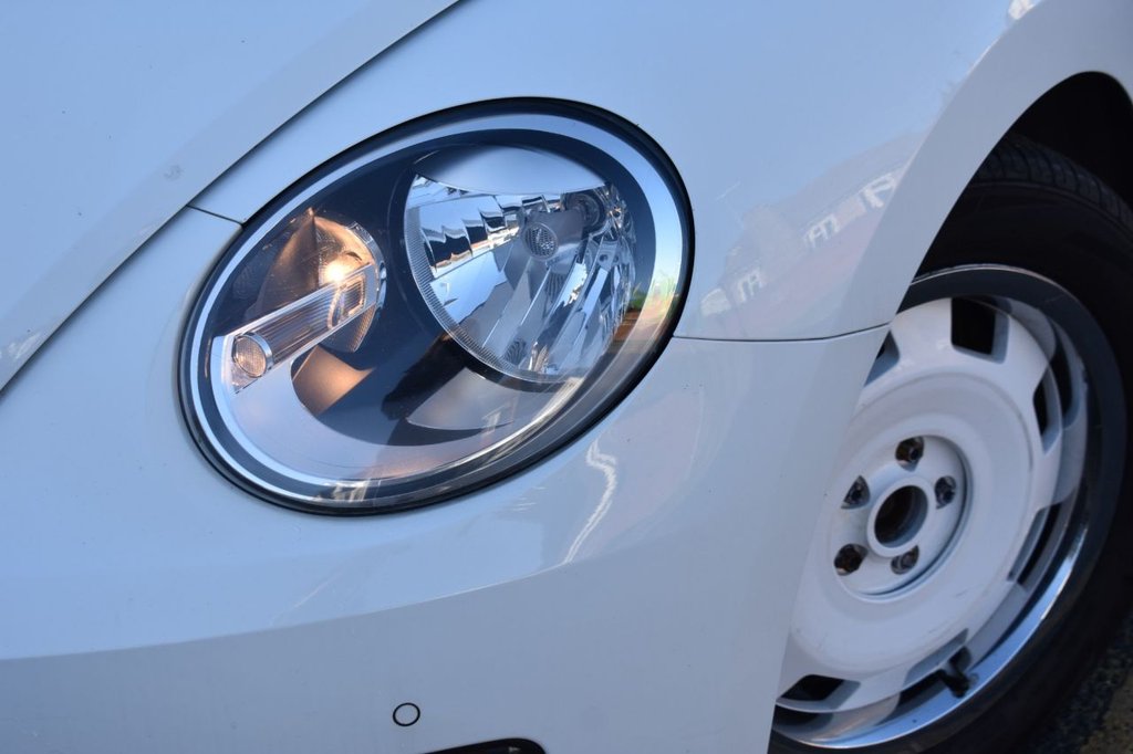 Used Volkswagen Beetle 2015 for sale - 77042530: Photo 8