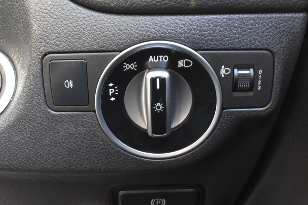 Used Mercedes-Benz GLA 2017 for sale - 76400133: Photo 29