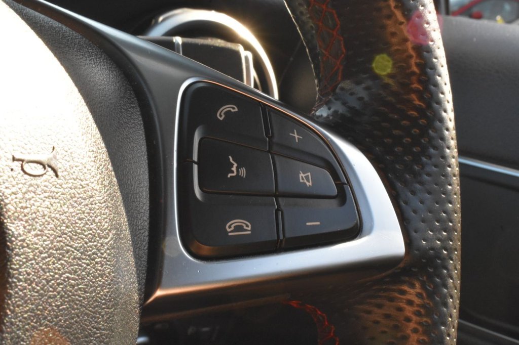 Used Mercedes-Benz GLA 2017 for sale - 76400133: Photo 32