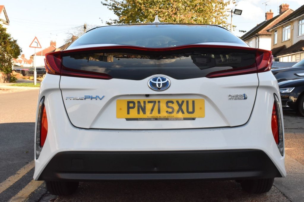 Used Toyota Prius 2021 for sale - 76883019: Photo 11