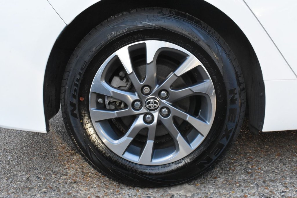 Used Toyota Prius 2021 for sale - 76883019: Photo 14