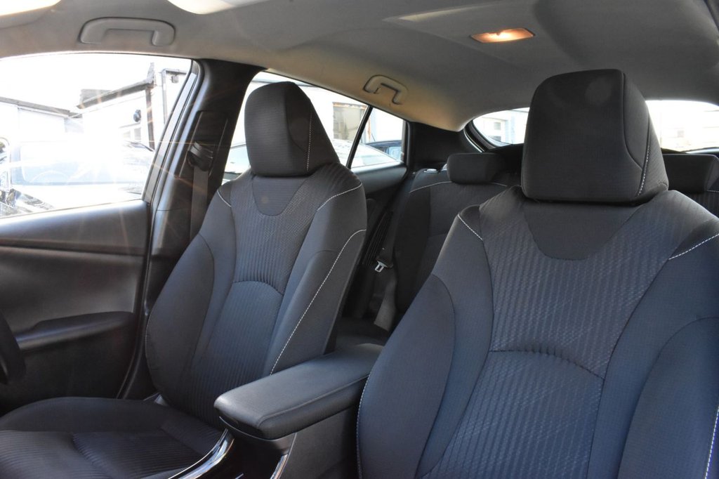 Used Toyota Prius 2021 for sale - 76883019: Photo 25