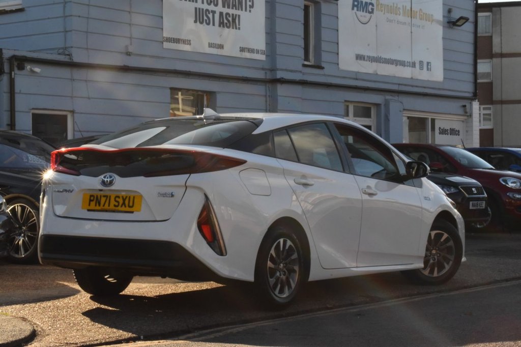 Used Toyota Prius 2021 for sale - 76883019: Photo 4