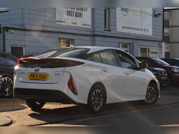 Used Toyota Prius 2021 for sale - 76883019: Photo