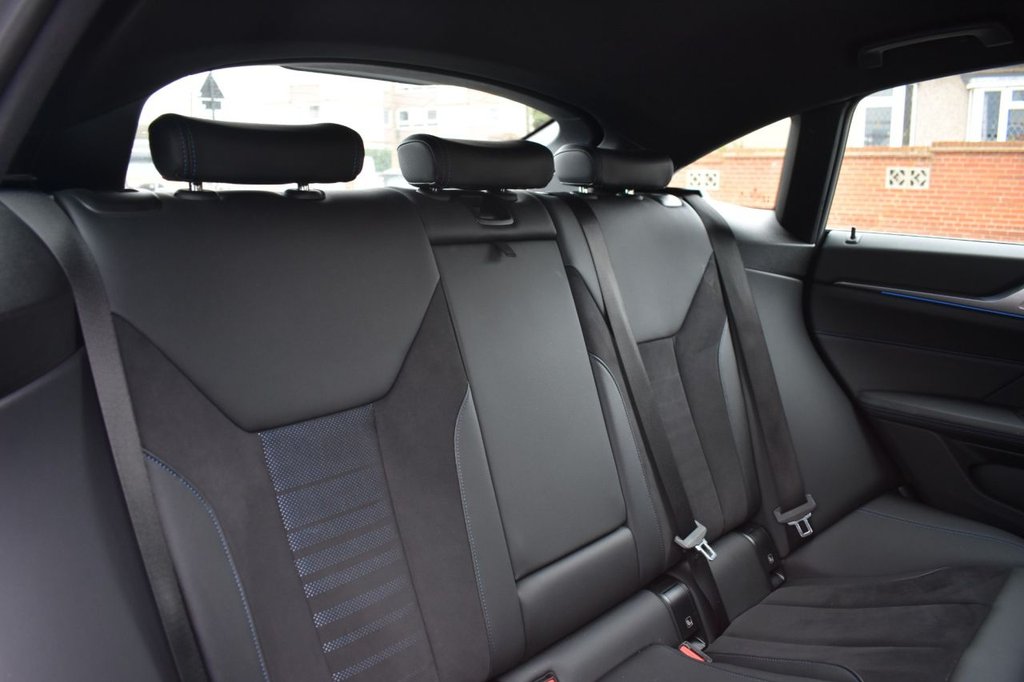 Used BMW i4 2022 for sale - 77369364: Photo 25