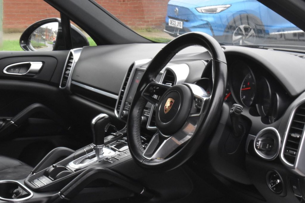 Used Porsche Cayenne 2017 for sale - 77313262: Photo 13