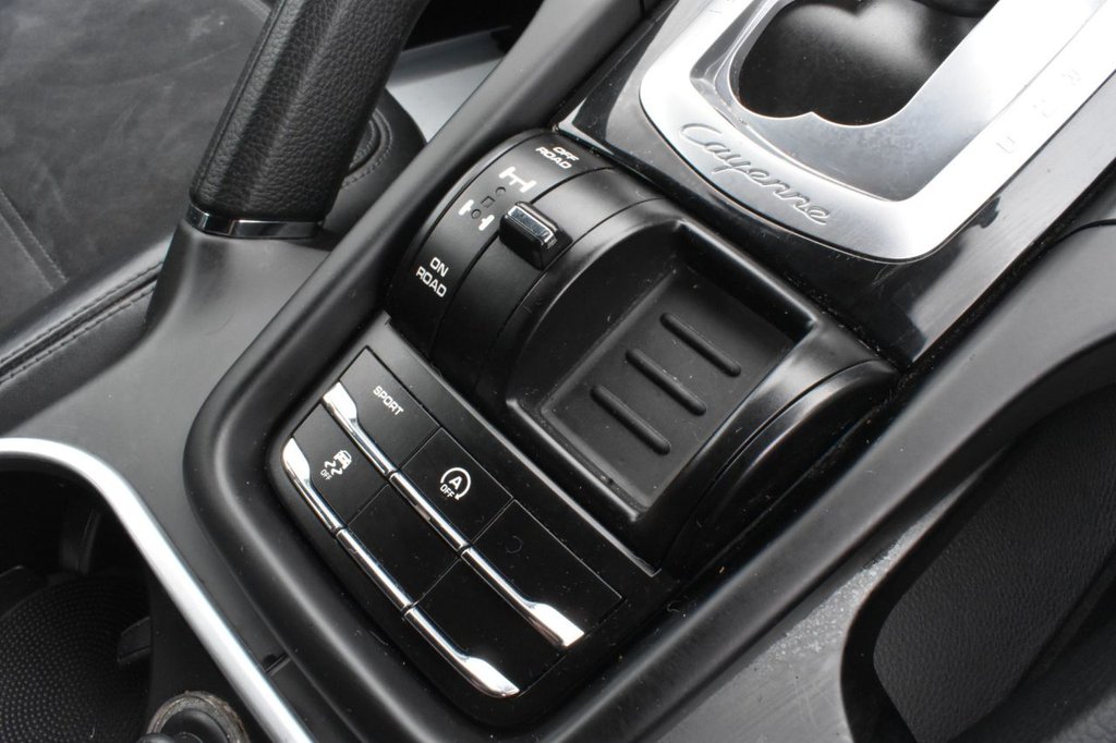 Used Porsche Cayenne 2017 for sale - 77313262: Photo 32