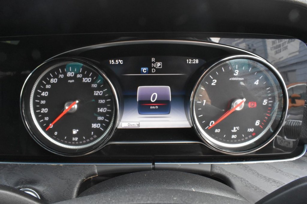 Used Mercedes-Benz E Class 2018 for sale - 76400163: Photo 38