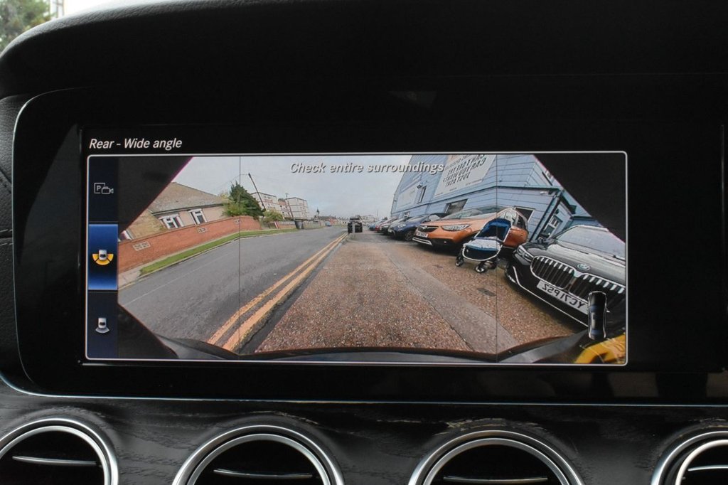 Used Mercedes-Benz E Class 2018 for sale - 76400163: Photo 44