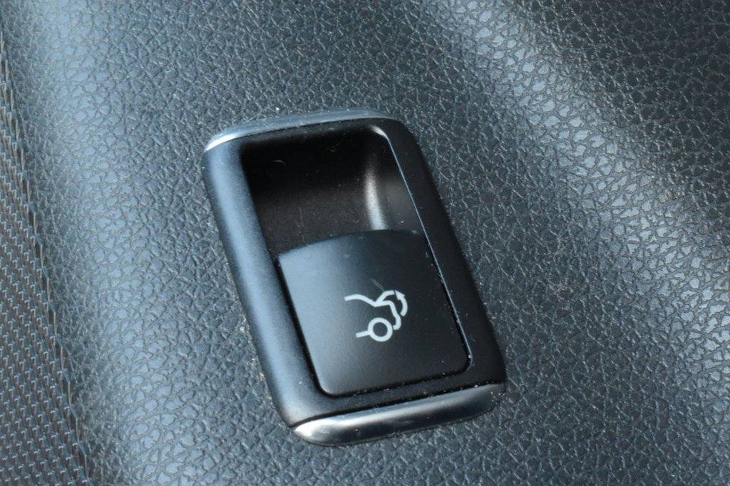 Used Mercedes-Benz CLA 2018 for sale - 76528718: Photo 32