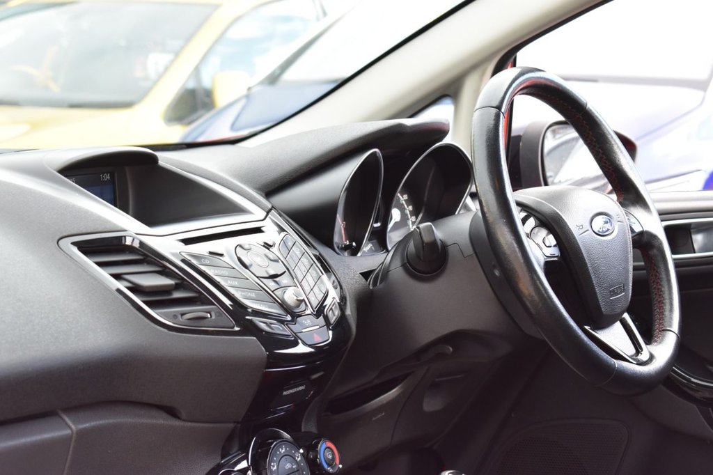 Used Ford Fiesta 2016 for sale - 76445888: Photo 16