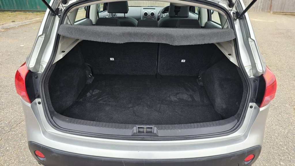 Used Nissan Qashqai 2011 for sale - 77313156: Photo 5