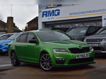 2017 (54) - 2.0 TDI VRS MATRIX HEADLIGHTS | REVERSE CAMERA | 2 FORMER KEEPERS | 2 KEYS 5-Door