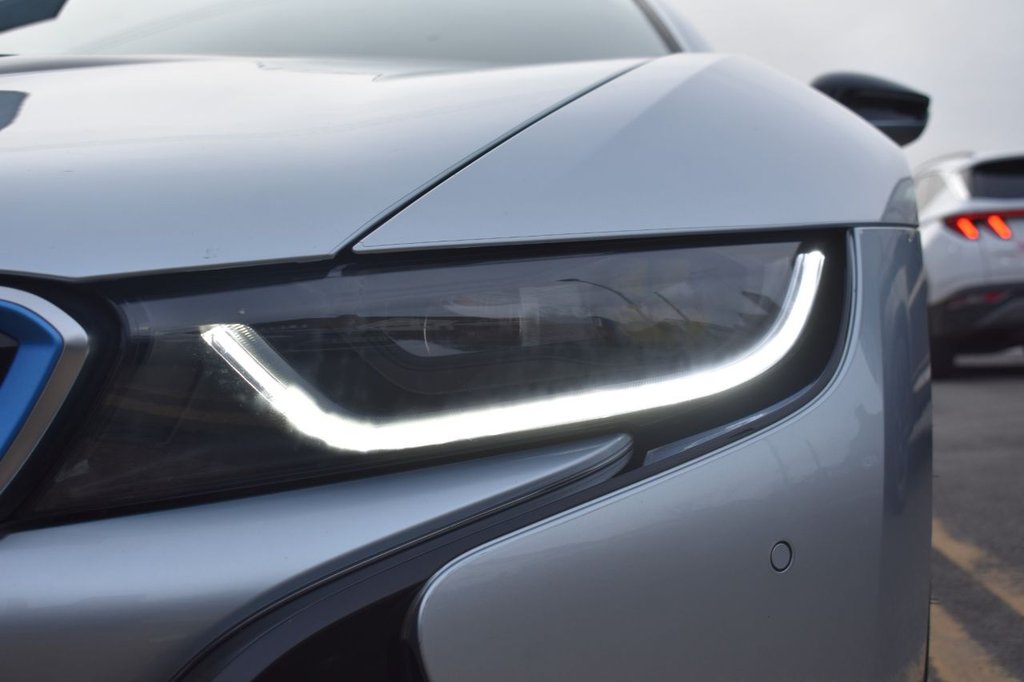 Used BMW i8 2018 for sale - 77642385: Photo 12