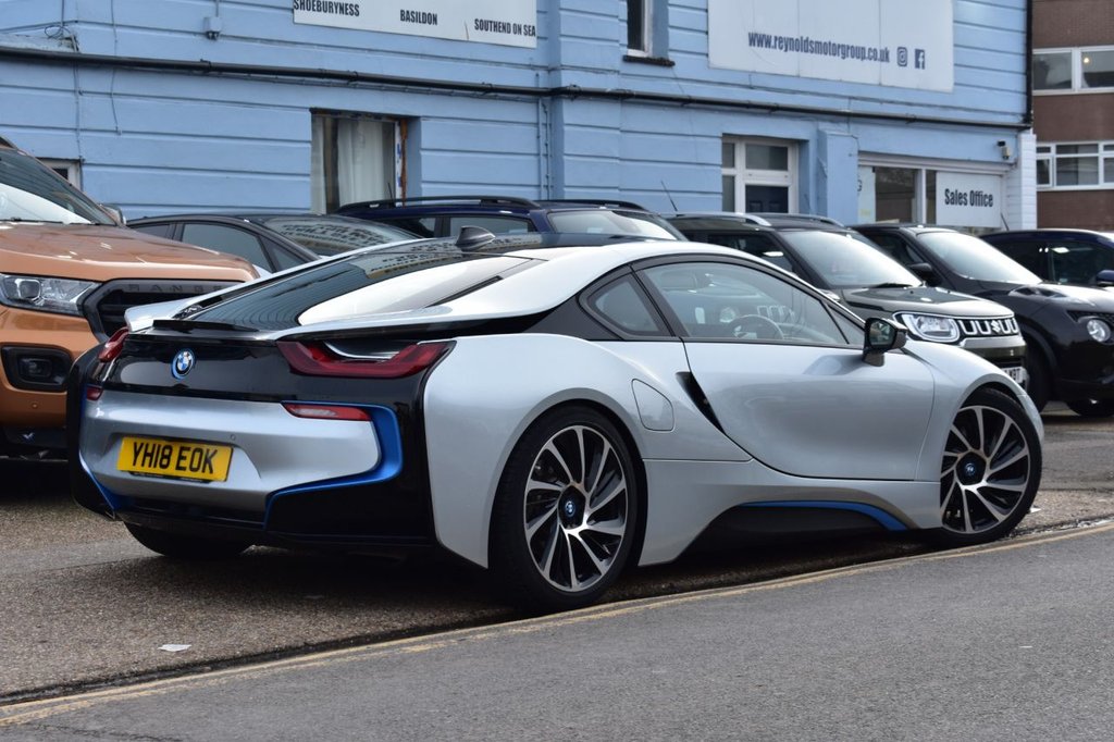 Used BMW i8 2018 for sale - 77642385: Photo 2