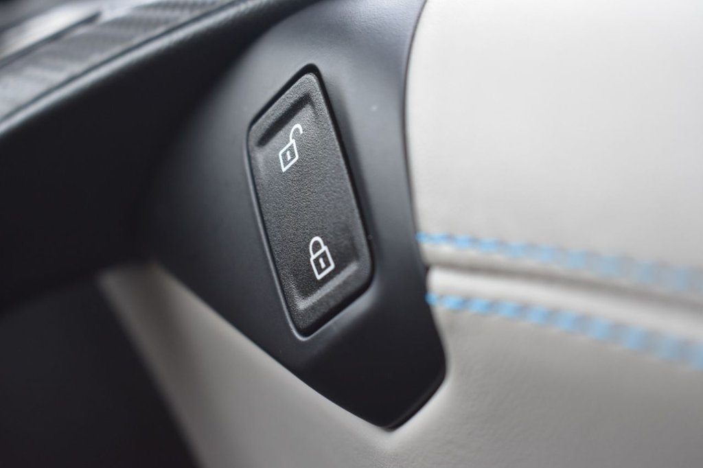 Used BMW i8 2018 for sale - 77642385: Photo 30