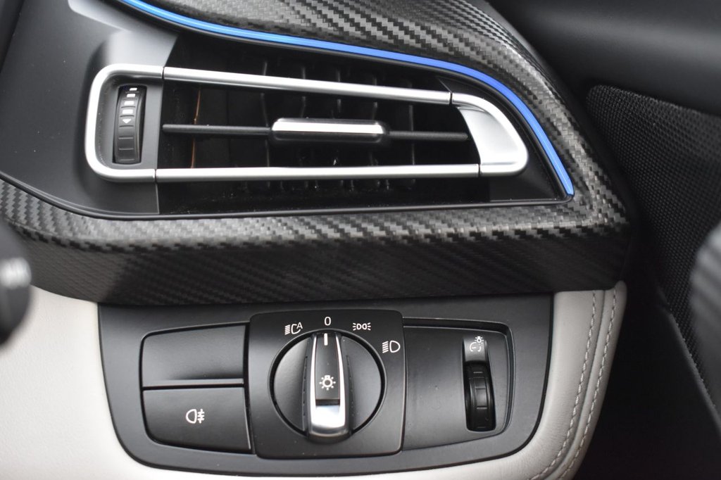 Used BMW i8 2018 for sale - 77642385: Photo 32