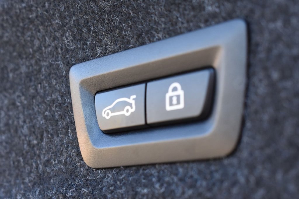 Used BMW 3 Series 2022 for sale - 77835144: Photo 17