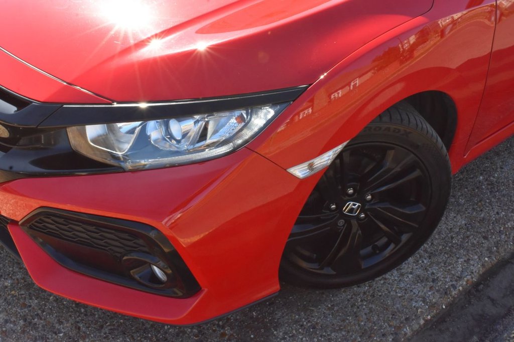 Used Honda Civic 2018 for sale - 76400169: Photo 11