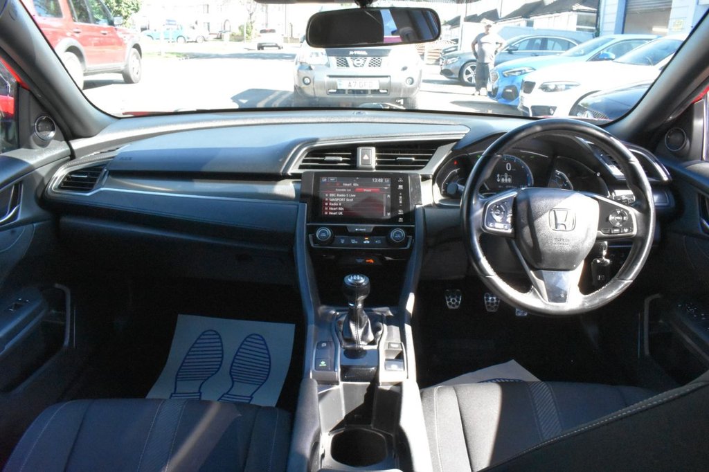 Used Honda Civic 2018 for sale - 76400169: Photo 17