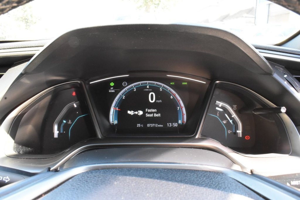 Used Honda Civic 2018 for sale - 76400169: Photo 21