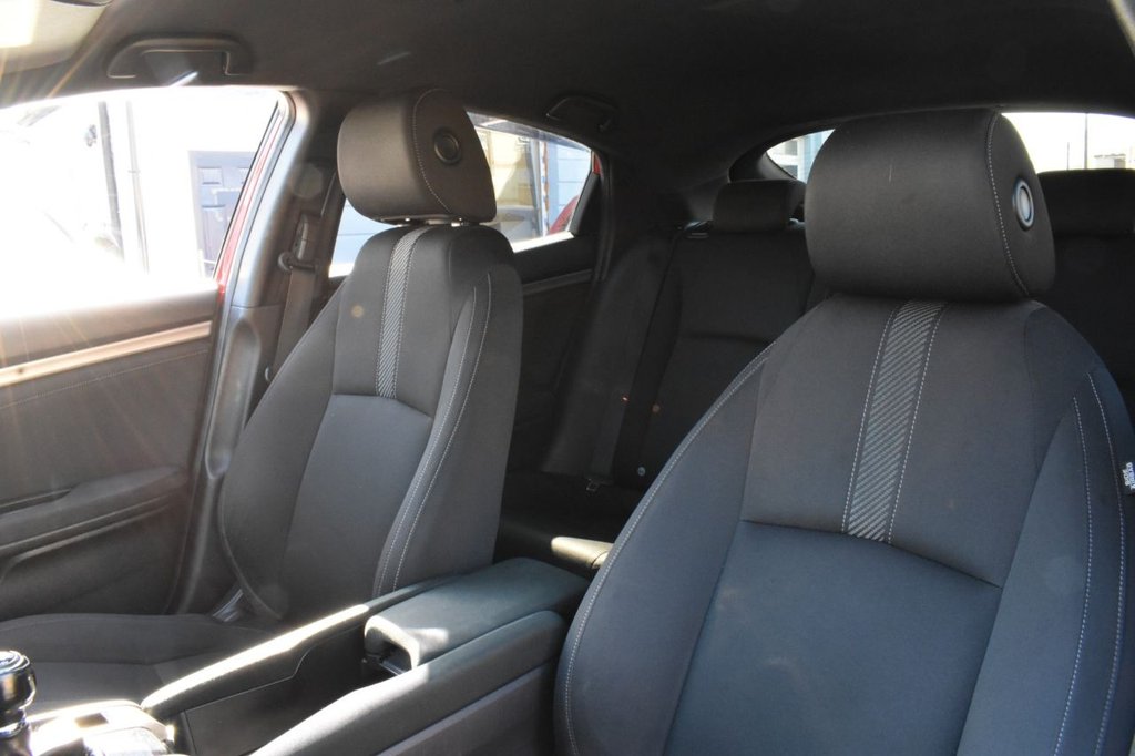 Used Honda Civic 2018 for sale - 76400169: Photo 24