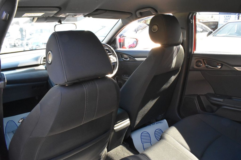 Used Honda Civic 2018 for sale - 76400169: Photo 25