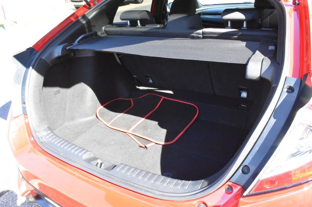 Used Honda Civic 2018 for sale - 76400169: Photo 28