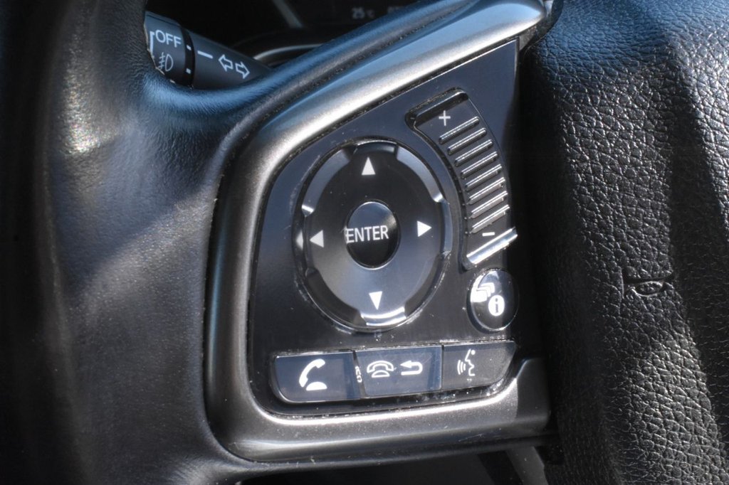 Used Honda Civic 2018 for sale - 76400169: Photo 29