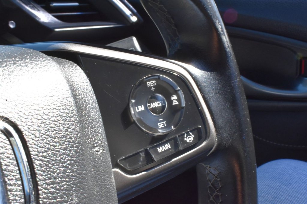 Used Honda Civic 2018 for sale - 76400169: Photo 31