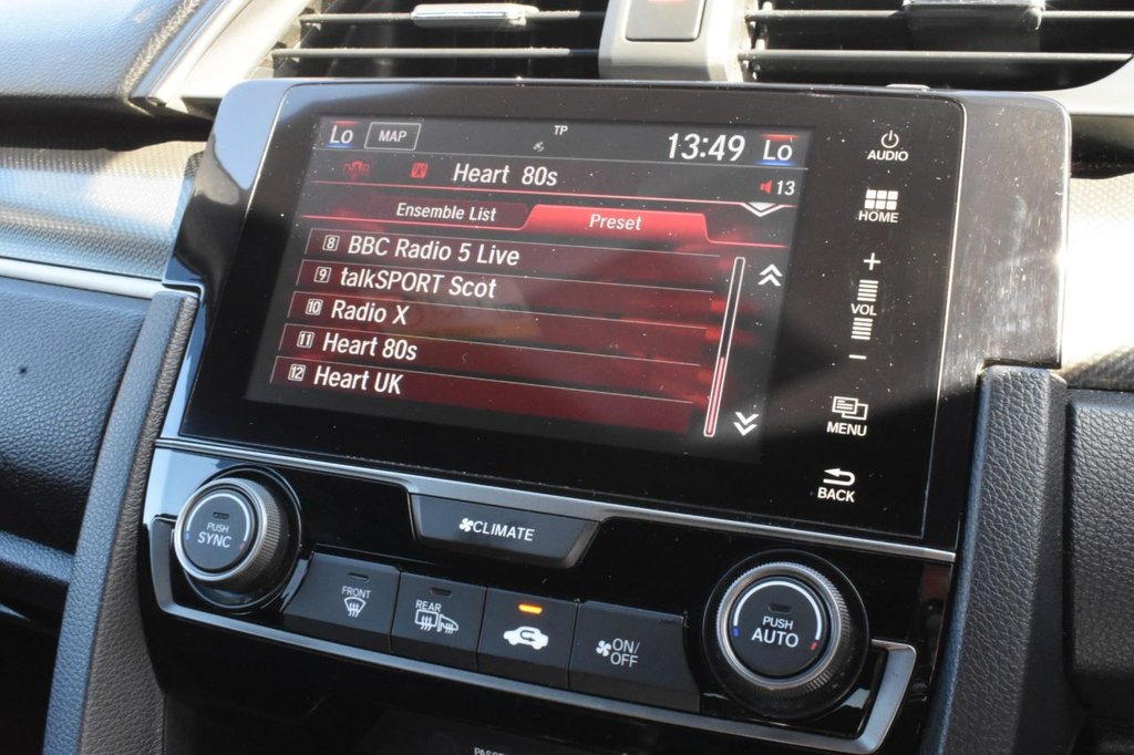 Used Honda Civic 2018 for sale - 76400169: Photo 41