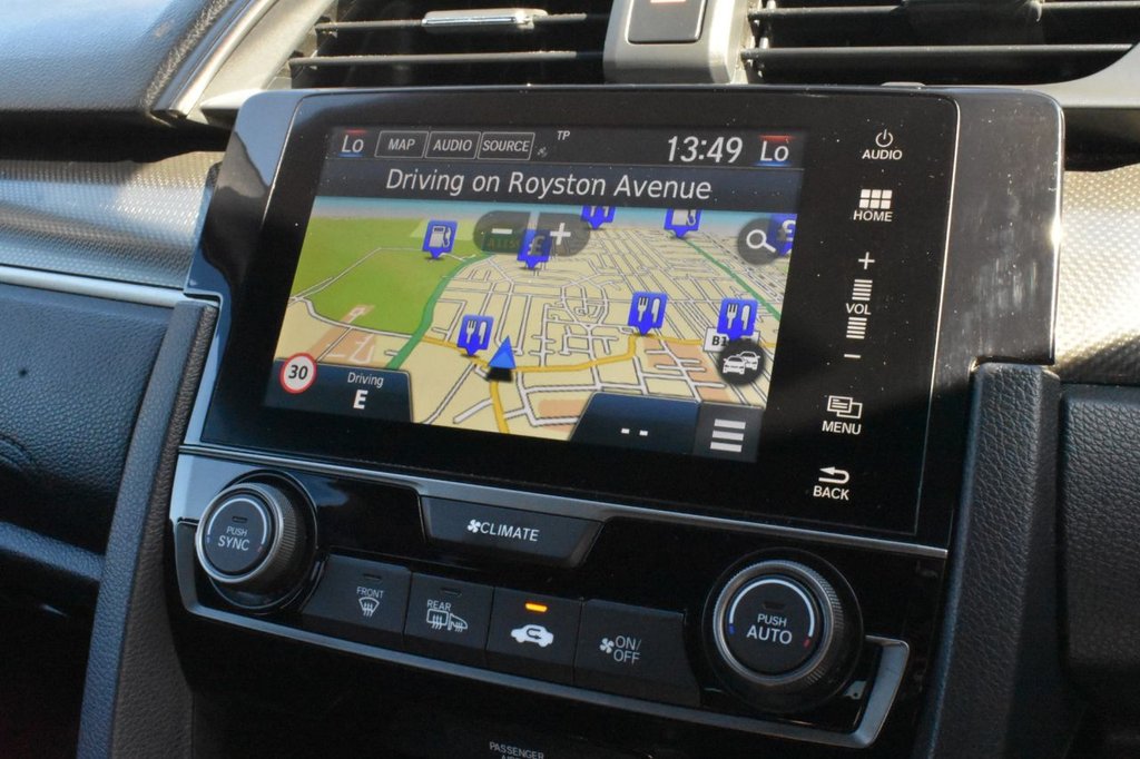 Used Honda Civic 2018 for sale - 76400169: Photo 42