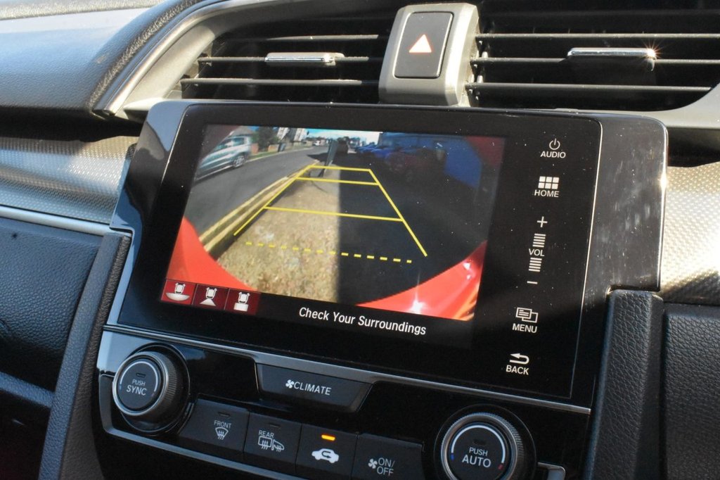 Used Honda Civic 2018 for sale - 76400169: Photo 44