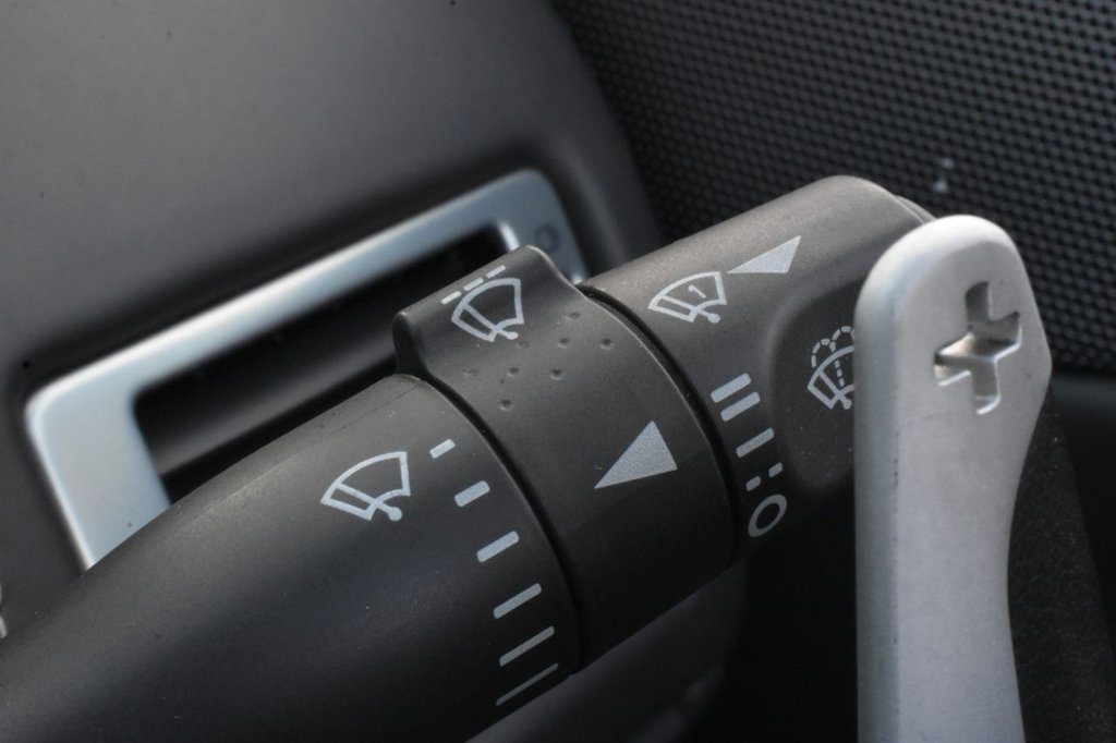 Used Aston Martin DB9 2007 for sale - 77319584: Photo 34