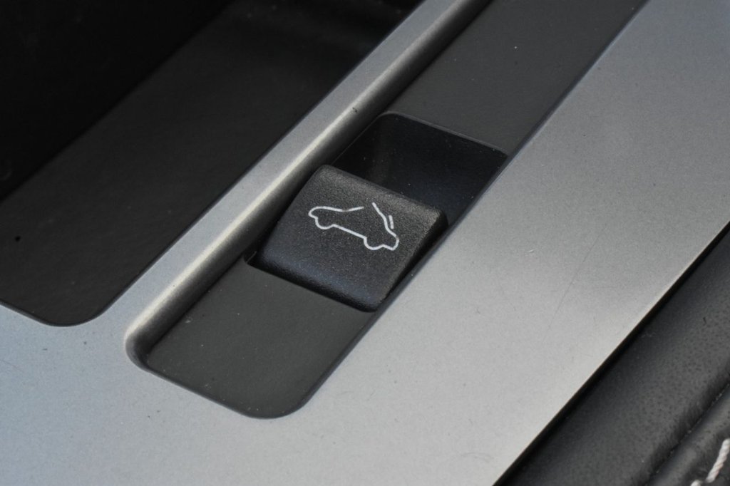 Used Aston Martin DB9 2007 for sale - 77319584: Photo 39