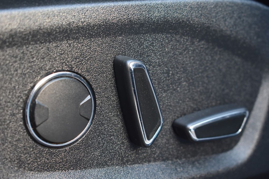 Used Ford Edge 2017 for sale - 77026871: Photo 30