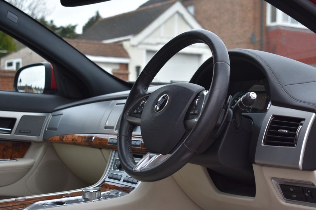 Used Jaguar XF 2014 for sale - 77275755: Photo 15