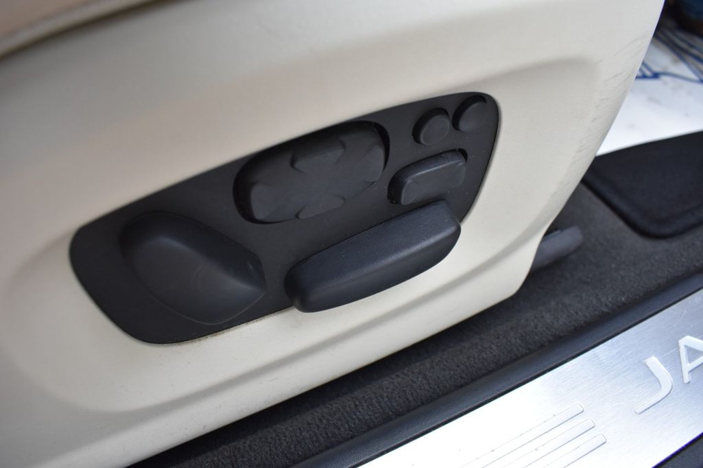 Used Jaguar XF 2014 for sale - 77275755: Photo 30