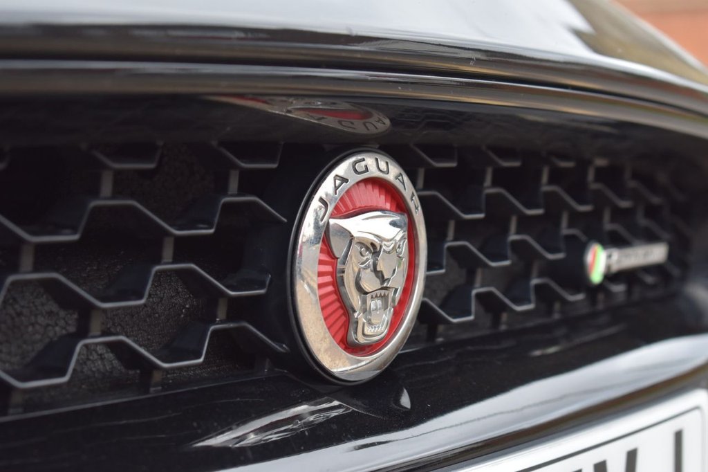 Used Jaguar F-Type 2019 for sale - 77855588: Photo 11