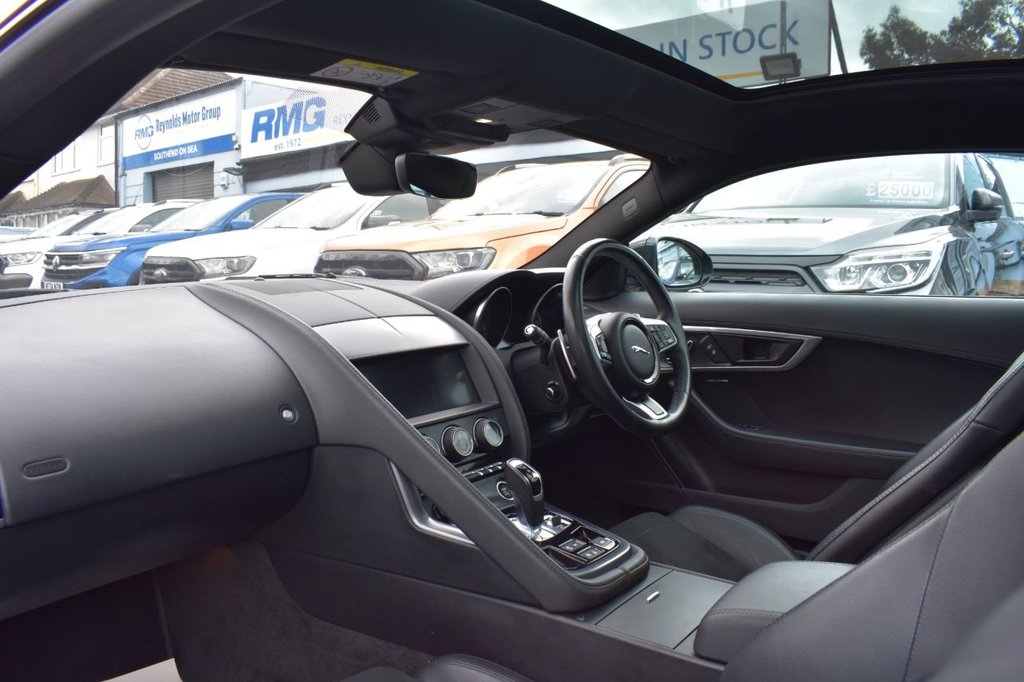 Used Jaguar F-Type 2019 for sale - 77855588: Photo 28