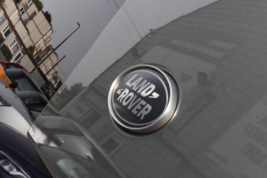 Used Land Rover Defender 2021 for sale - 76400141: Photo 13