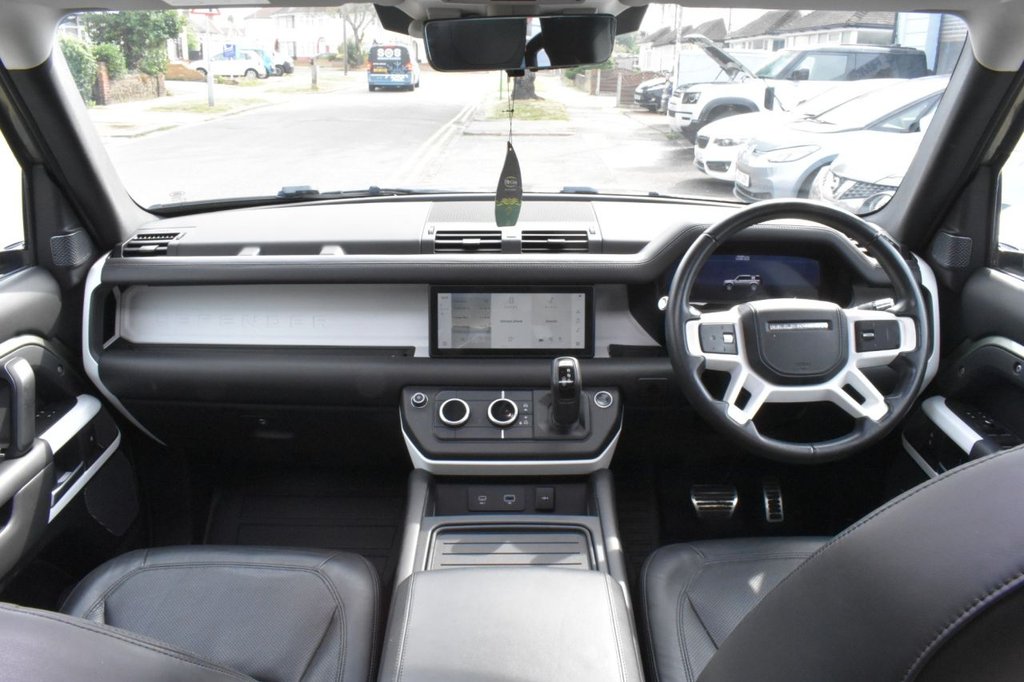 Used Land Rover Defender 2021 for sale - 76400141: Photo 20