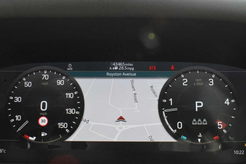 Used Land Rover Defender 2021 for sale - 76400141: Photo 33