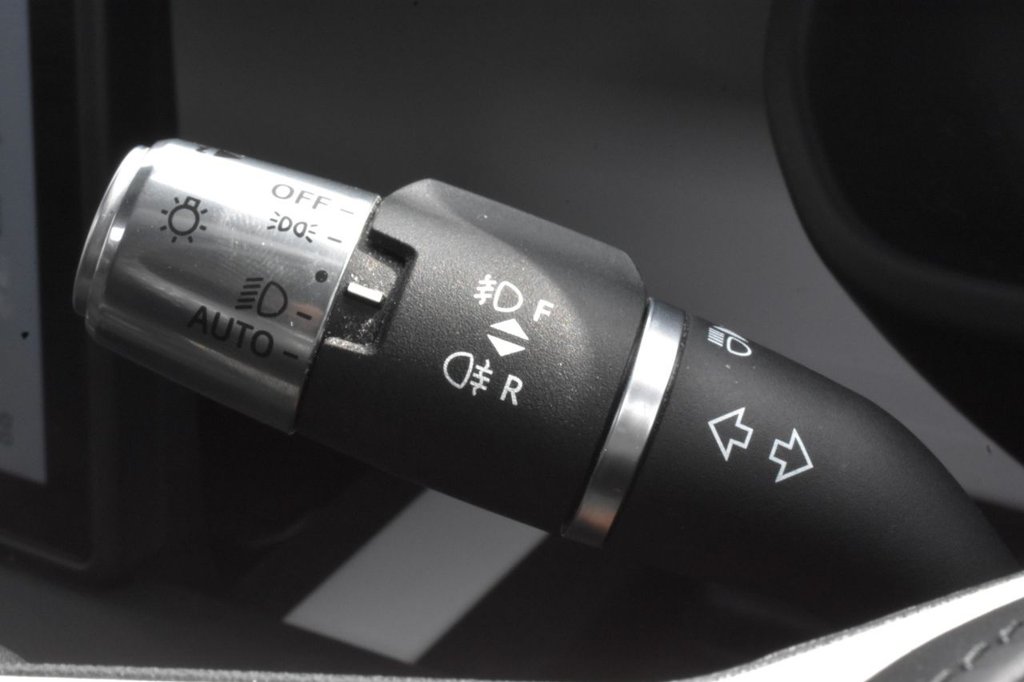 Used Land Rover Defender 2021 for sale - 76400141: Photo 39